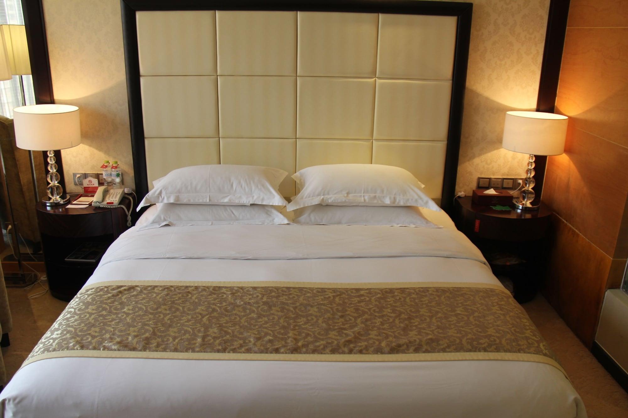 Weifang Ramada Plaza Hotel Exterior foto